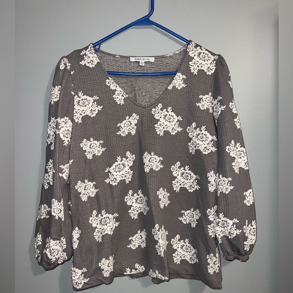 Rose & Olive Gray 3/4 Sleeve Relaxed Blouse